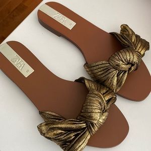 Zara Metallic bow sandal
